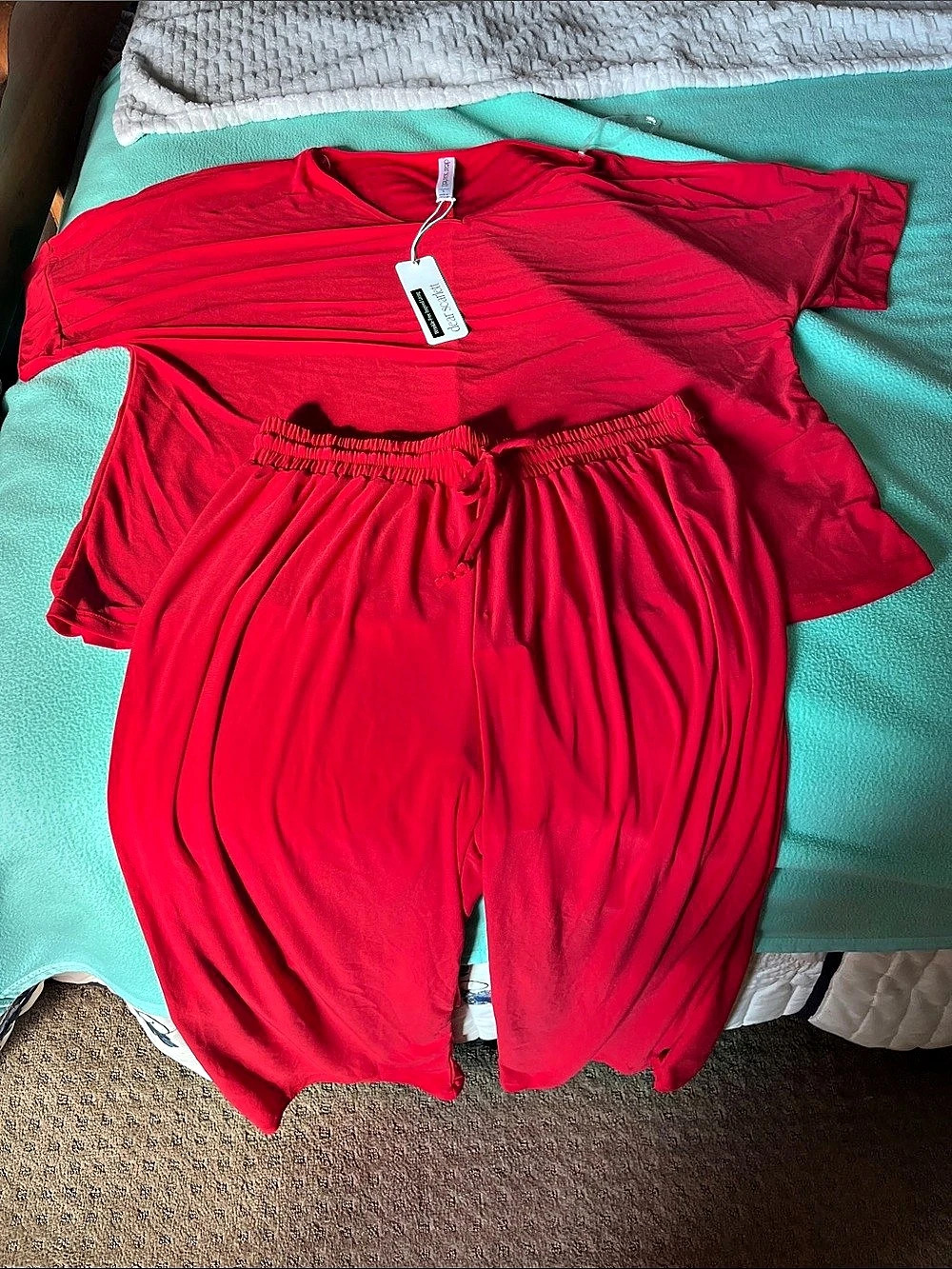 Dear Scarlett Two-Piece Ruched Top and Wide-Leg Pants Set Ruched Red Two-Piece N
